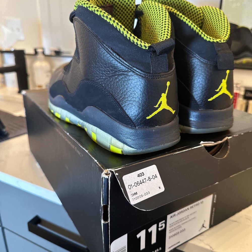 Air Jordan 10 Retro 'Venom'